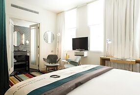 Hotel DeBrett