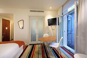 Hotel DeBrett