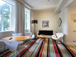 Hotel DeBrett