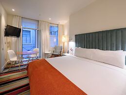 Hotel DeBrett