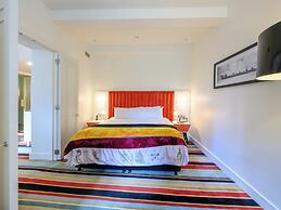 Hotel DeBrett