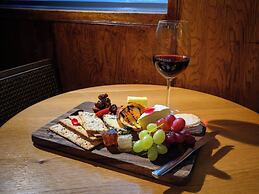 Hotel DeBrett