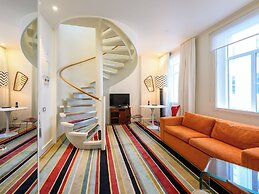 Hotel DeBrett