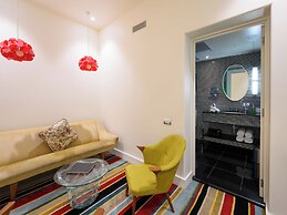 Hotel DeBrett