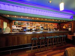 Hotel DeBrett