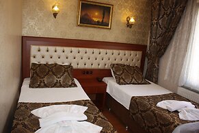 Big Apple Hotel