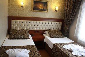 Big Apple Hotel