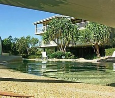 Seacove Resort
