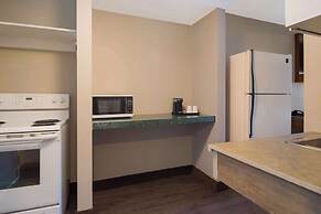 Canadas Best Value Inn & Suites Kamloops