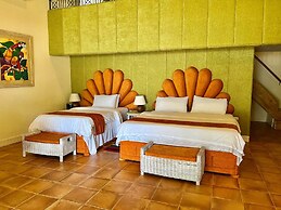 Coco Grove Beach Resort