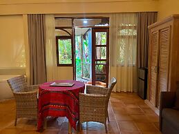Coco Grove Beach Resort