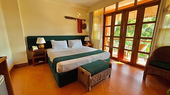 Coco Grove Beach Resort