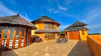 Coco Grove Beach Resort