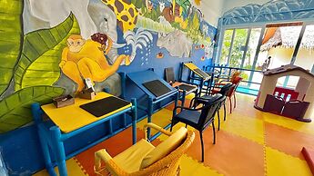 Coco Grove Beach Resort