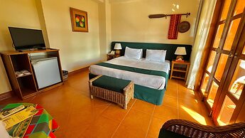 Coco Grove Beach Resort