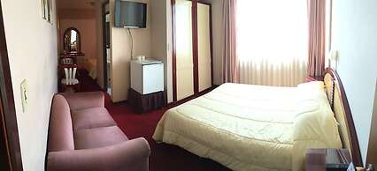 Americana Hotel