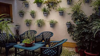 Hotel Almona