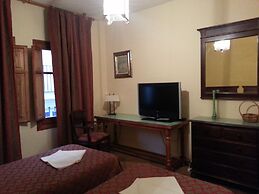 Hotel Almona