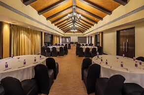 O Hotel Goa, Candolim Beach