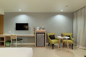 The Briza Beach Resort Khaolak