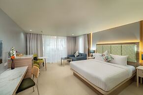 The Briza Beach Resort Khaolak