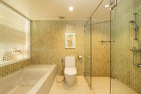 The Briza Beach Resort Khaolak