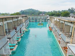 The Briza Beach Resort Khaolak