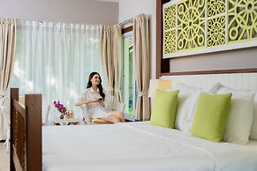 Le Charme Sukhothai Historical Park Resort