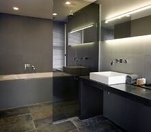 COMMUNE suites