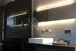 COMMUNE suites