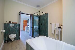 Lavender Manor Guest Lodge