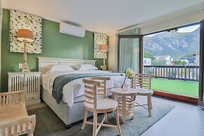 Lavender Manor Guest Lodge