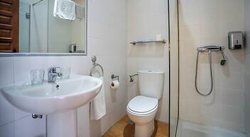 YIT Puerta Bisagra