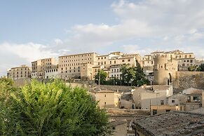 YIT Puerta Bisagra