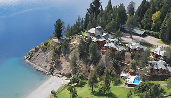 Charming Residences & Suites with Private Spa