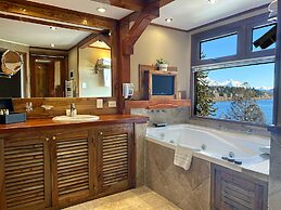 Charming Residences & Suites with Private Spa