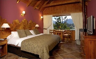 Charming Residences & Suites with Private Spa