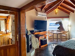 Charming Residences & Suites with Private Spa