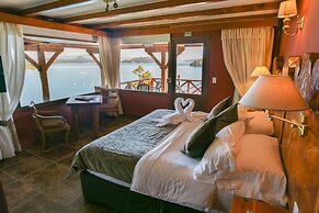 Charming Residences & Suites with Private Spa