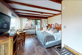 Charming Residences & Suites with Private Spa