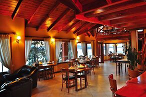 Charming Residences & Suites with Private Spa