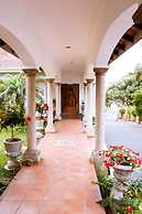 Centre Court B & B