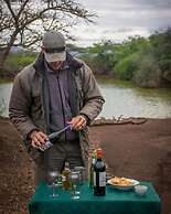 Rhino River Lodge