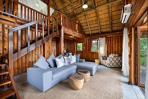 Rhino River Lodge