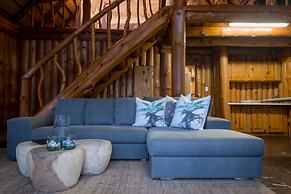 Rhino River Lodge