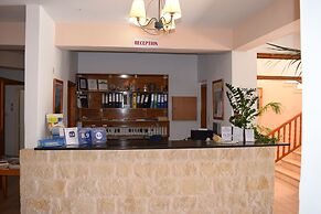 Anna Hotel Apartments
