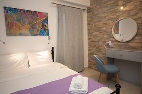 Markakis Studios Fira