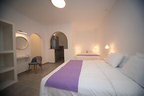 Markakis Studios Fira