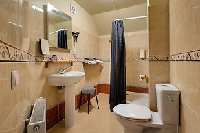 Karlamuiza Country Hotel