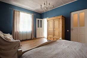 Karlamuiza Country Hotel
